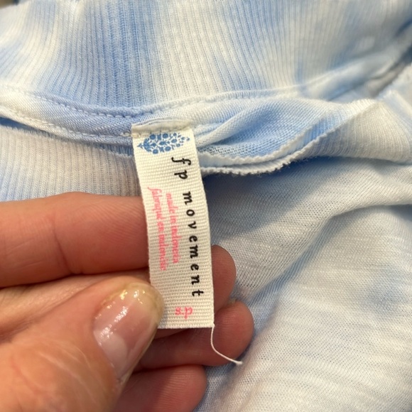 Free People Movement dance Blue and White Tie-Dye Muscle Tee size small. NWT! - Picture 7 of 11